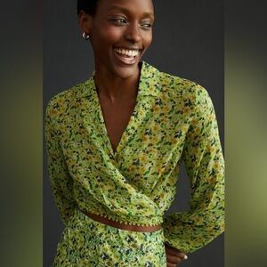 Favorite Daughter The Lover Wrap Top in Green Motif Size Medium